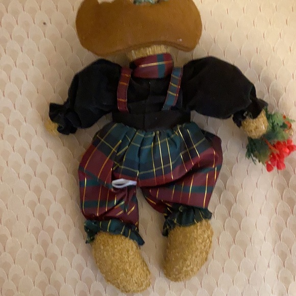 Decorative Seated Christmas Moose 14”long - Picture 4 of 4